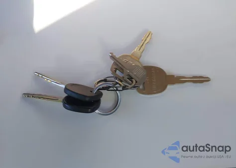 2005 Chevrolet Silverado 1500 Ls from USA, damaged, VIN 2GCEC13T651260410